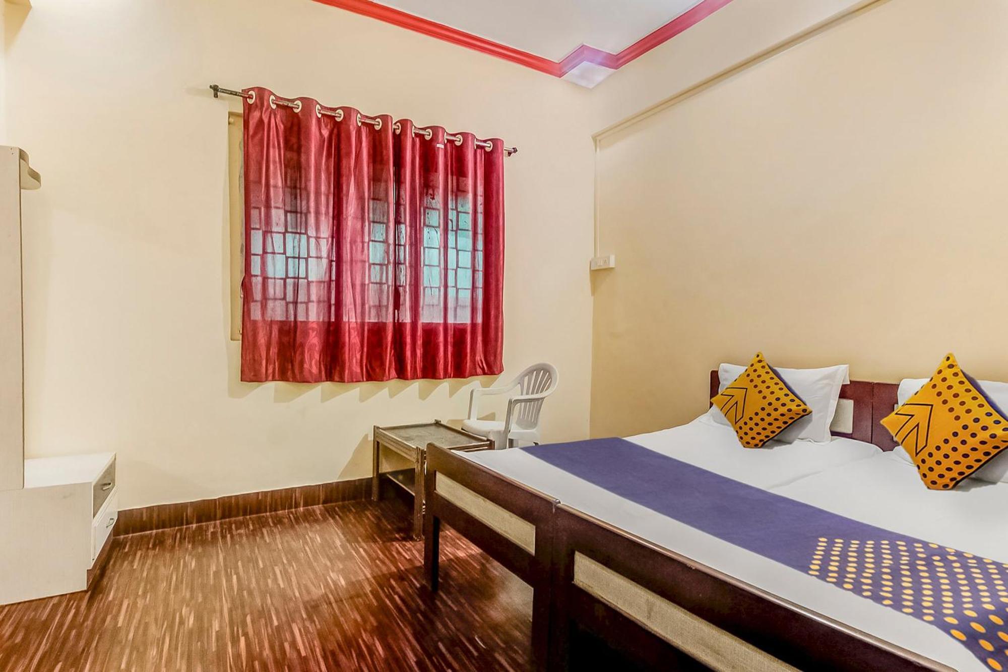 Hotel O New Ushakal Lodging & Boarding Nirmal  Esterno foto