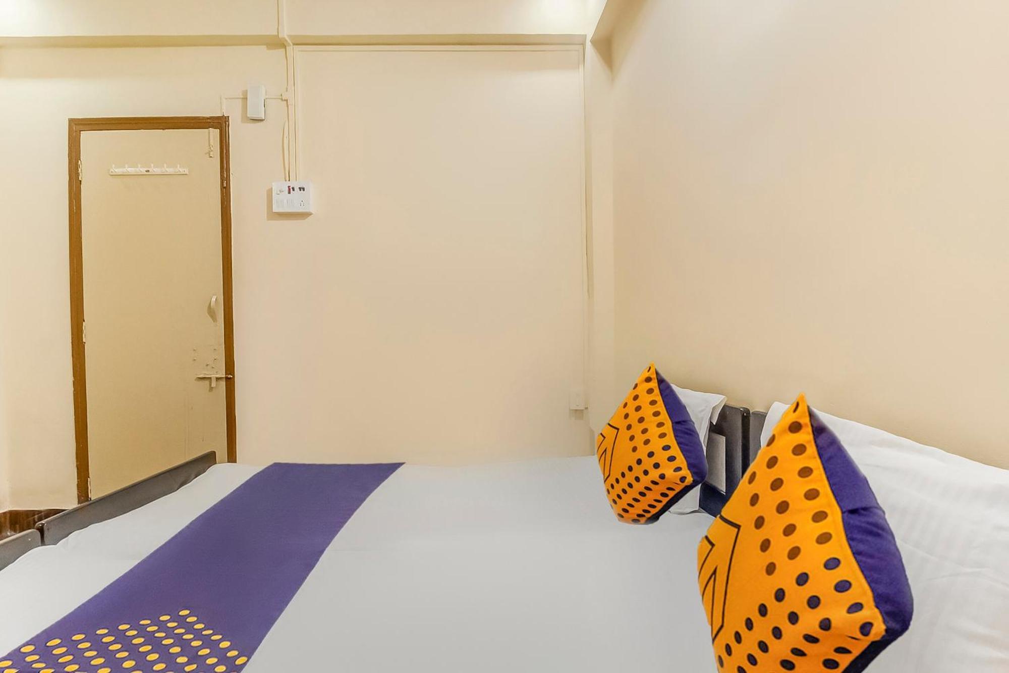 Hotel O New Ushakal Lodging & Boarding Nirmal  Esterno foto